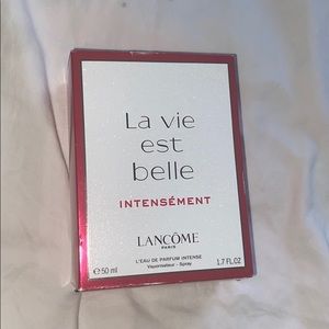 La Vie Est Belle Intensément Perfume;Lancôme Paris